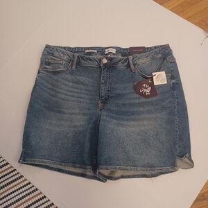 NEW AVA & VIV High Rise Relaxed Bermuda Shorts